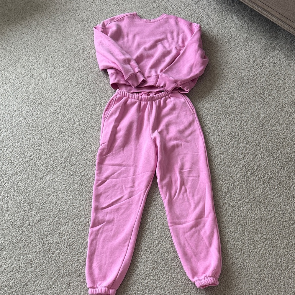 Nuuds pink sweat set